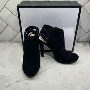 Nine West Elegant Black Women's Heels size 8